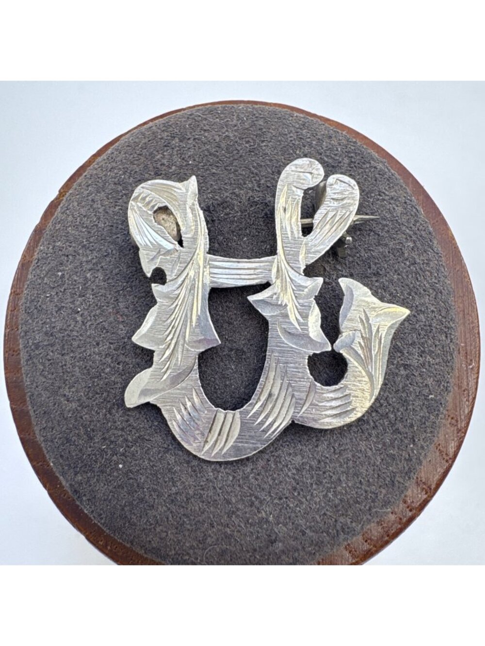 Letter "U' initial Pin Brooch Sterling Silver 925 Size 0.75" Length